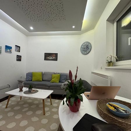Apartamento Lovely Liubliana Exterior foto